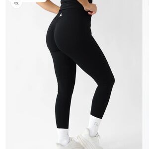 First Health Black Ascend Leggings